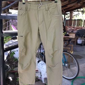 Patagonia Khaki Nylon Hiking Pants Men’s Size 30